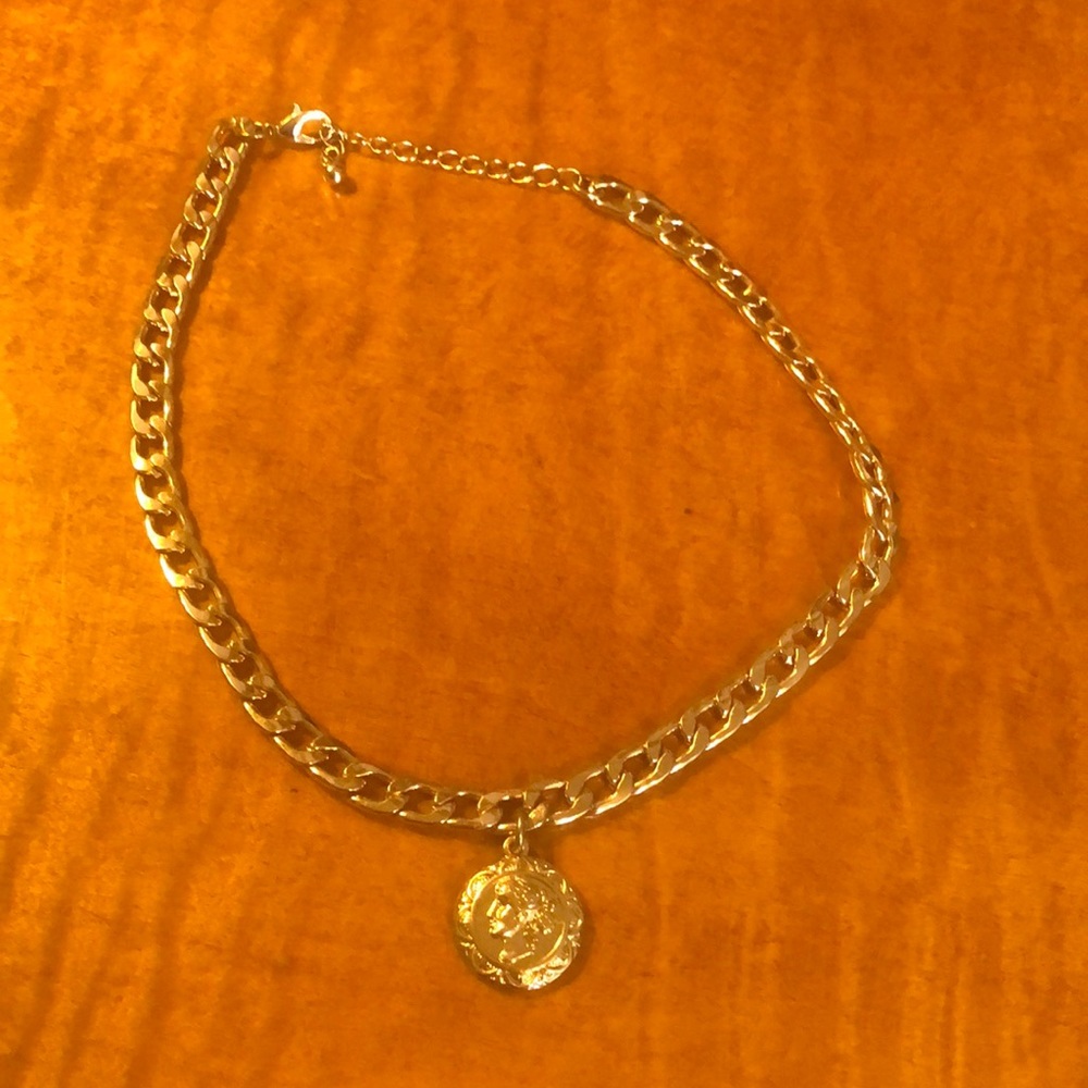Gold choker necklace